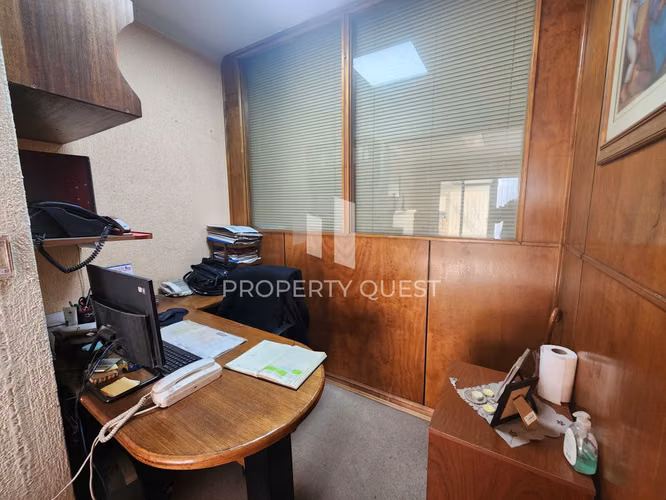 VENTA AMPLIA OFICINA 5 PRIVADOS SECTOR TRIBUNALES