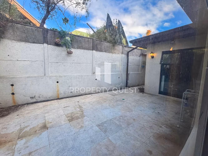 VENTA AMPLIA CASA 6D+4B CON PISCINA ANDALUE