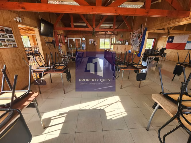 VENTA AMPLIO RESTAURANTE PLAYA BLANCA CORONEL