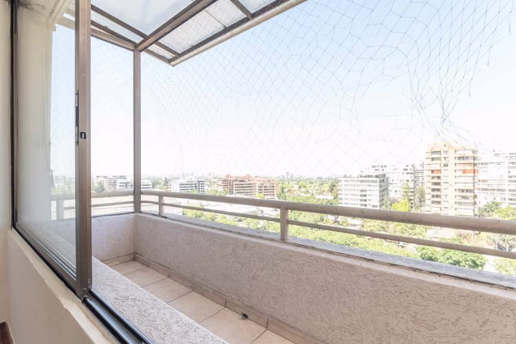 Av. Manquehue Sur 10 (1 Est /1 Bod) [1157-7]