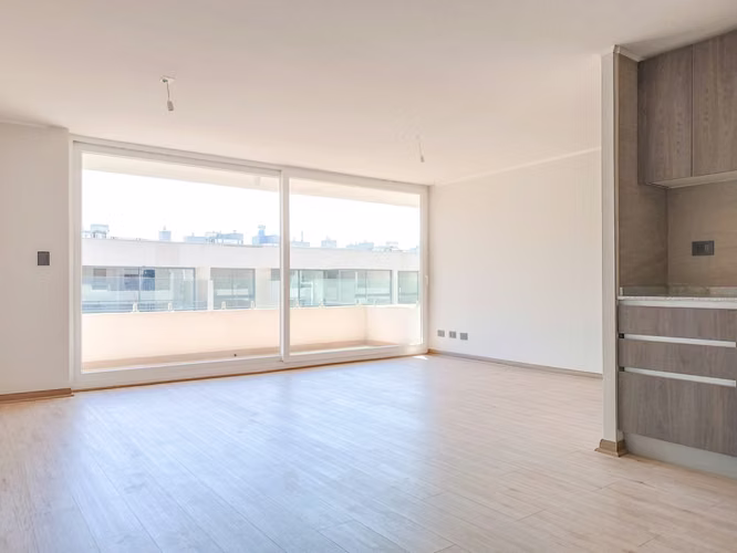 Av. La Florida 10695 (1 Est ) [2820-4]