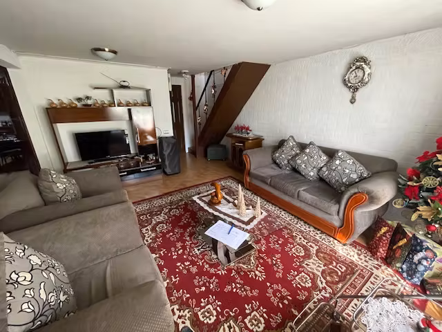 VENDE HERMOSA CASA TALCA