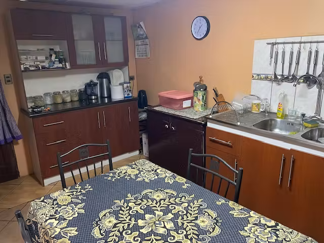 VENDE HERMOSA CASA TALCA