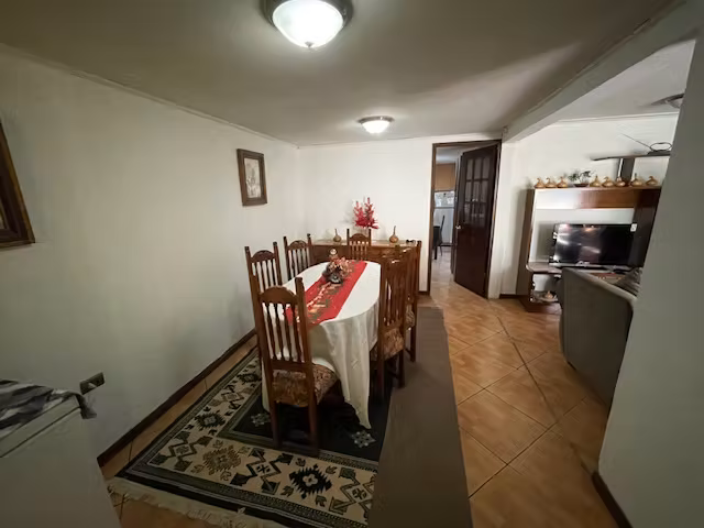 VENDE HERMOSA CASA TALCA