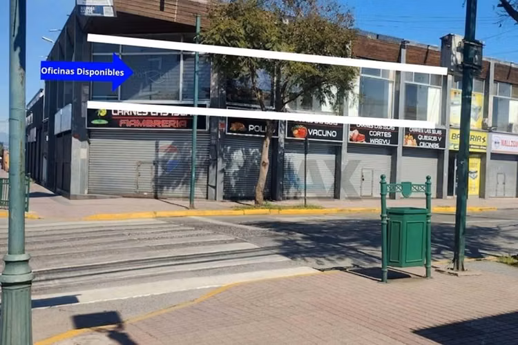 Arriendo oficina 15 - terminada 18m2 con baño
