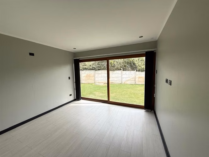 CASA Casa en VENTA o ARRIENDO Condominio Mirador de Nogales, Machalí