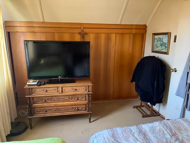 SE VENDE CASA DE ESQUINA EN VILLA BAYONA - Imagen 5