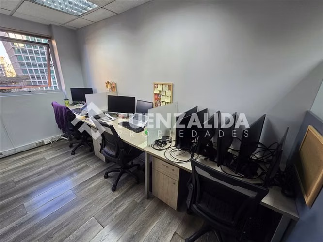 Oficina en venta Metro Escuela Militar, Las Condes - Imagen 9