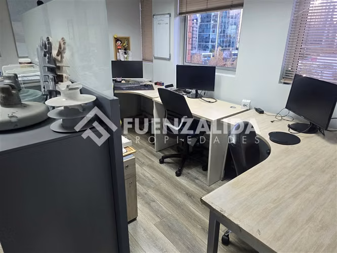 Oficina en venta Metro Escuela Militar, Las Condes - Imagen 3