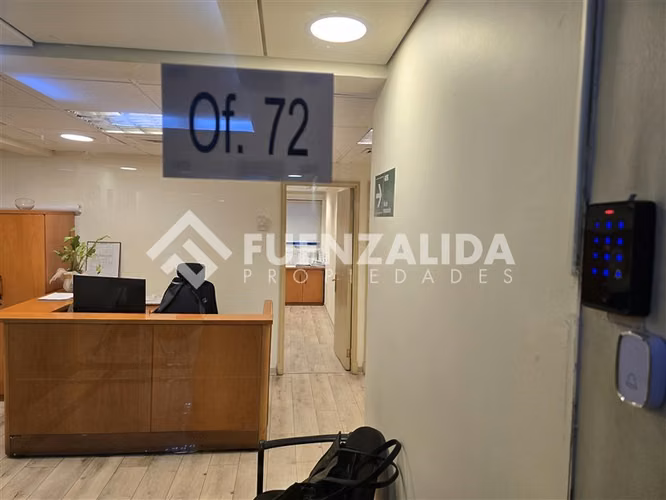 Oficina en venta en Las Condes a pasos Metro Escuela Militar - Imagen 4