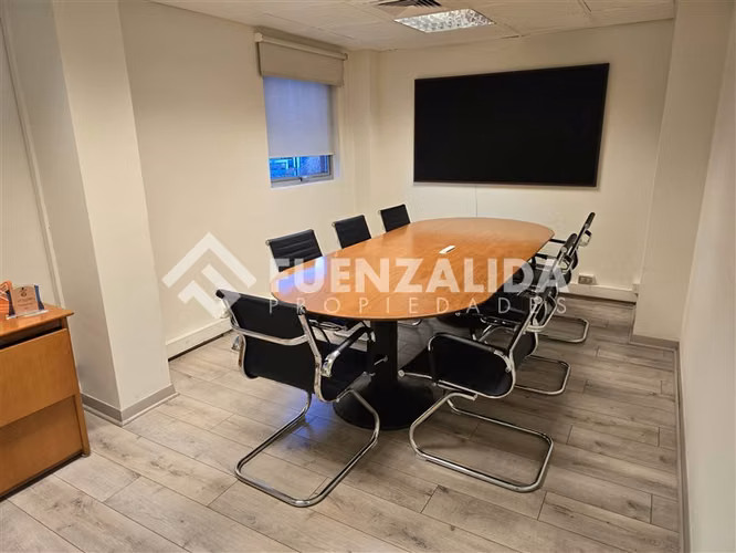 Oficina en venta en Las Condes a pasos Metro Escuela Militar - Imagen 13