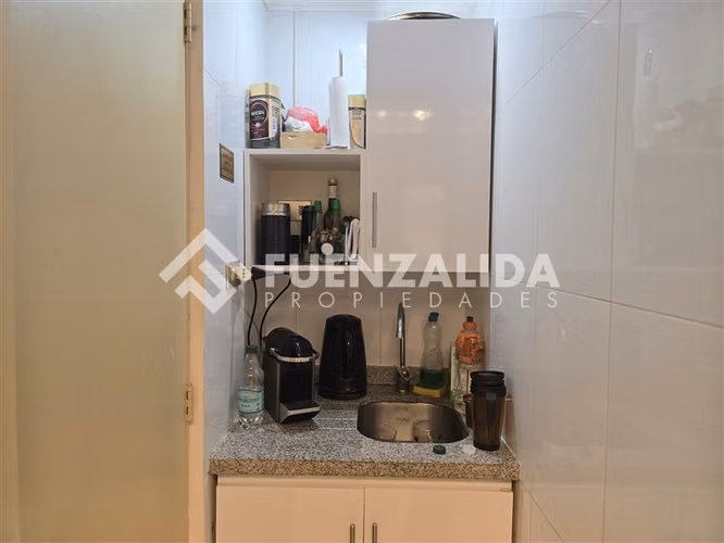 Oficina en venta en Las Condes a pasos Metro Escuela Militar - Imagen 14