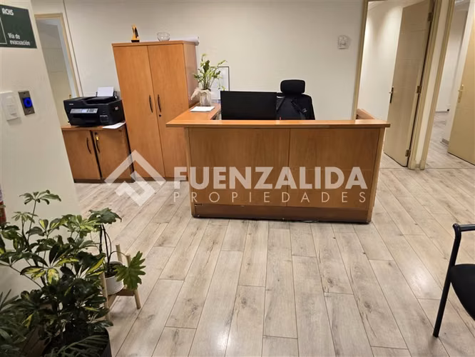 Oficina en venta en Las Condes a pasos Metro Escuela Militar - Imagen 5