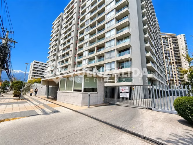 Departamento en arriendo de 2 dorm. en Macul