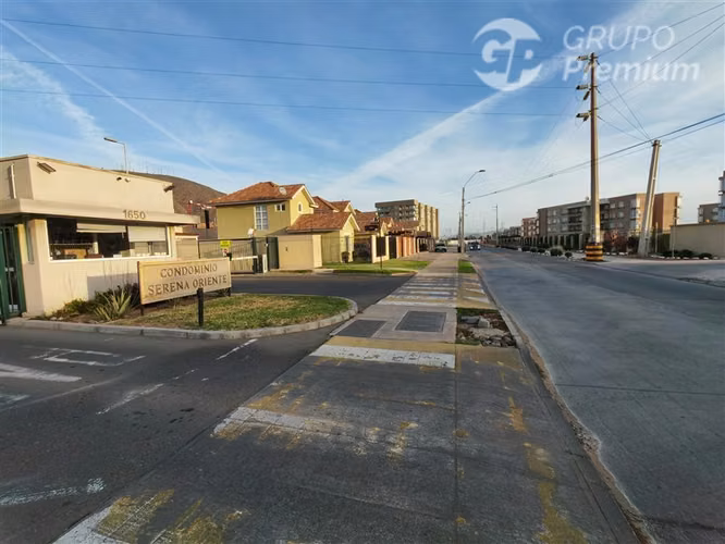 Casa en venta de 3 dorm. en La Serena