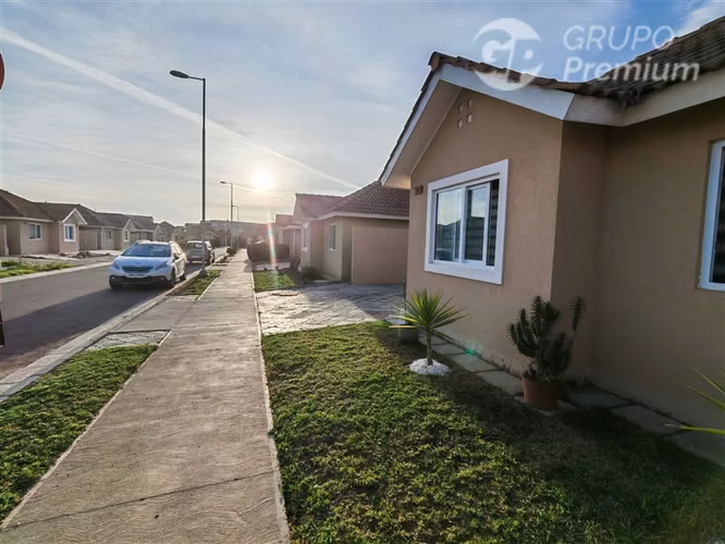 Casa en venta de 3 dorm. en La Serena