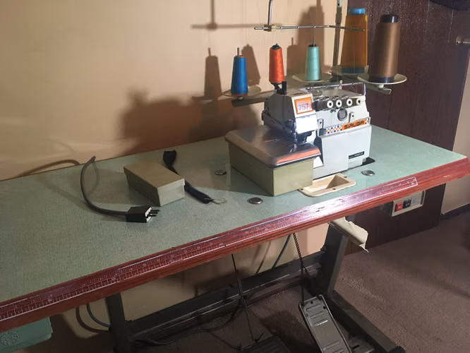 Maquina Coser Overlock Industrial