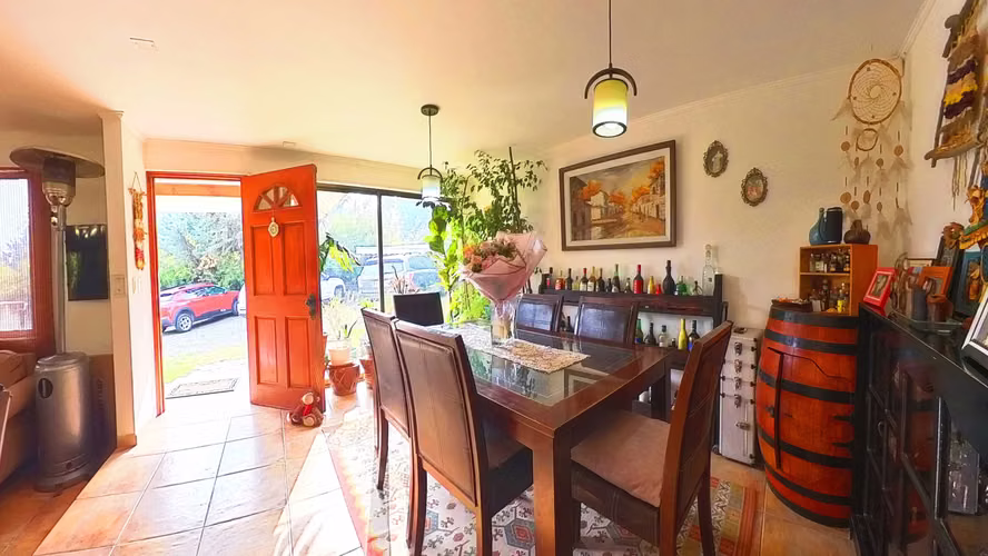 Casa con gran terreno en zona Tranquila (167956)