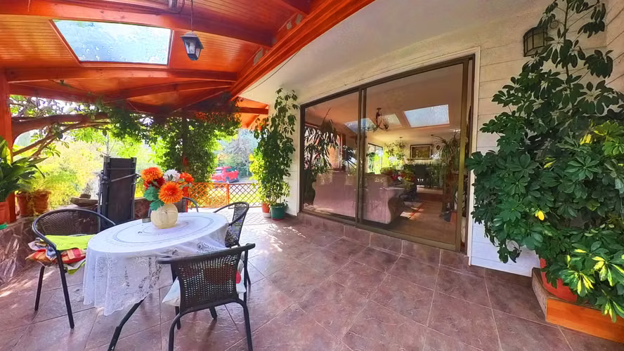 Casa con gran terreno en zona Tranquila (167956)