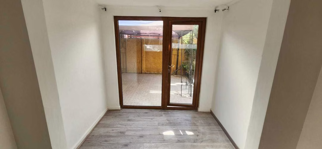 Casa Familiar con terraza y Jardín (168000)