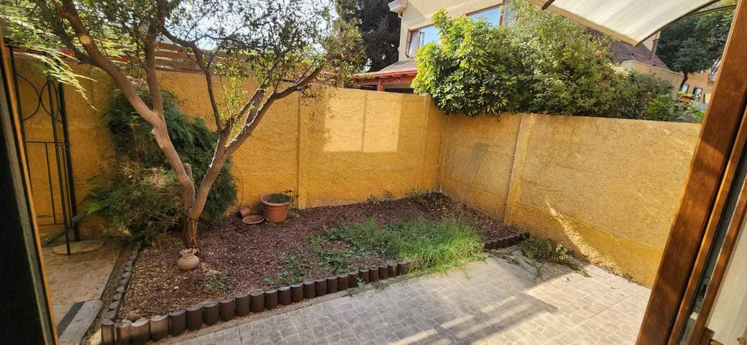 Casa Familiar con terraza y Jardín (168000)