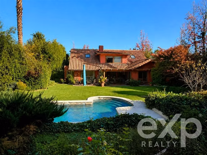 Casa con Gran Terreno y Piscina El Huinganal - Imagen 7