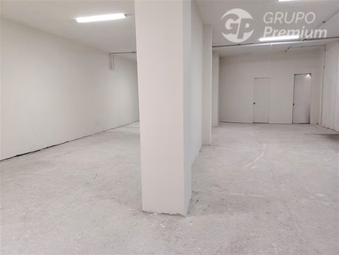VENTA DE LOCAL COMERCIAL METRO BARRANCAS PUDAHUEL
