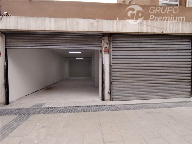 VENTA DE LOCAL COMERCIAL METRO BARRANCAS PUDAHUEL