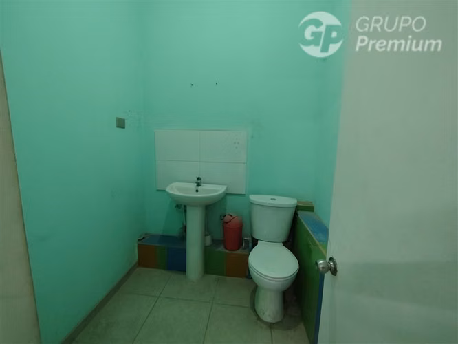 VENTA DE LOCAL COMERCIAL METRO BARRANCAS PUDAHUEL