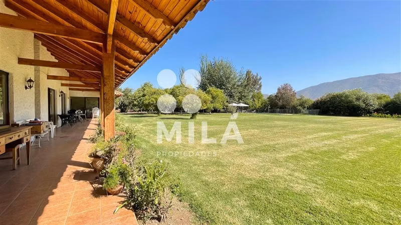 Parcela de 3.7ha, agroresidencial, casa patronal