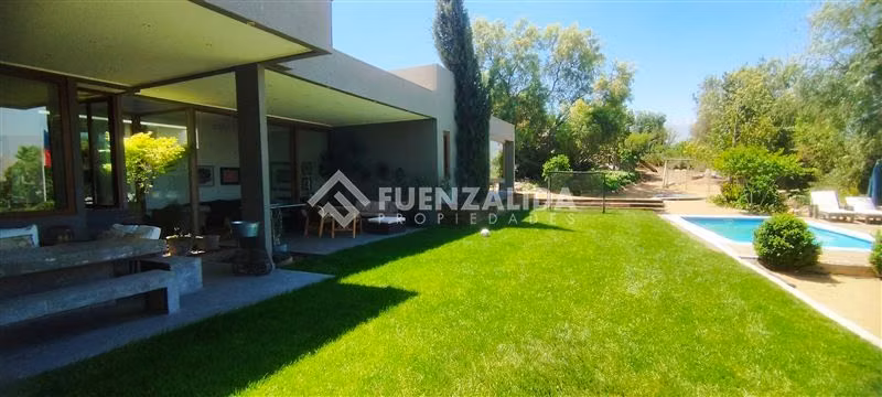 Espectacular casa 5d 5b - 240m2 Chicureo, Cerro La Pava