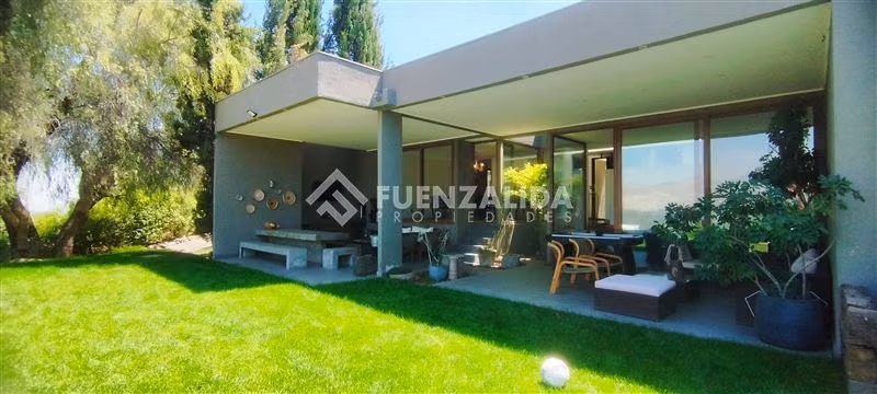Espectacular casa 5d 5b - 240m2 Chicureo, Cerro La Pava