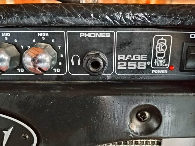 Guitarra electrica y accesorios