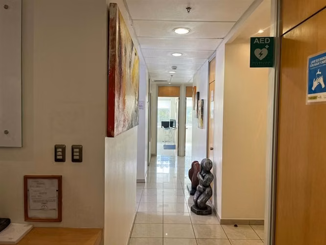OFICINA IDEAL CLINICA,1 PABELLON/ 5 BOX, HOTEL MARRIOTT.