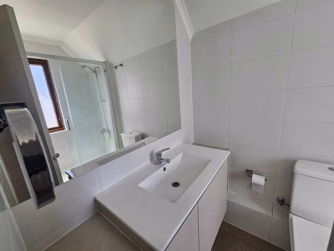 Casa en Arriendo en Condominio Valle de Lluta (167378)