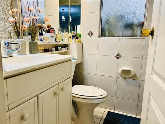 Casa en venta de 3 dorm. en La Reina