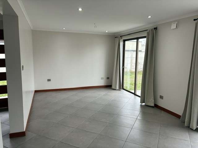 Casa en venta de 3 dorm. en Talca - Imagen 2