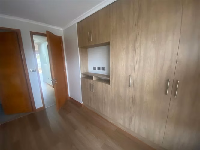 Casa en arriendo de 3 dorm. 2 Baños en Talca