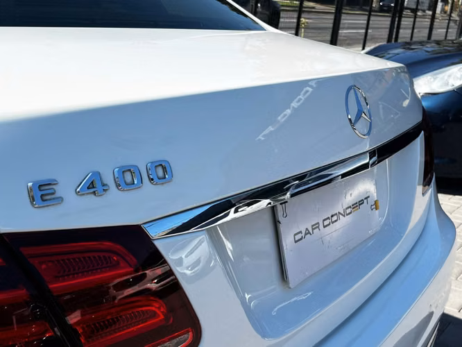 MERCEDES-BENZ E400 AVANTGARDE 3.0 2014