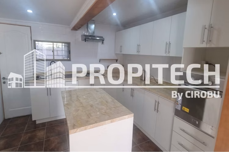 Venta Hermosa cas 3D 2B 4 EST, AV SUR, MAIPU - Imagen 8