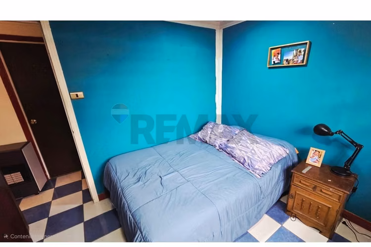 Vendo casa 5 dormitorios 2 baños y depto. indep.