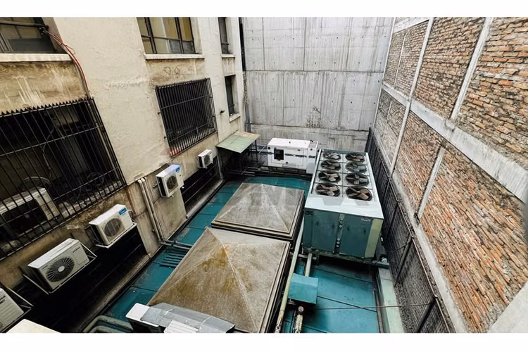 Edificio en el corazón de santiago centro