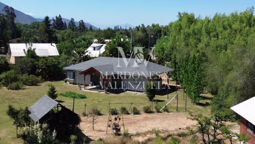 Linda parcela con 2 casas en Talagante (168161)