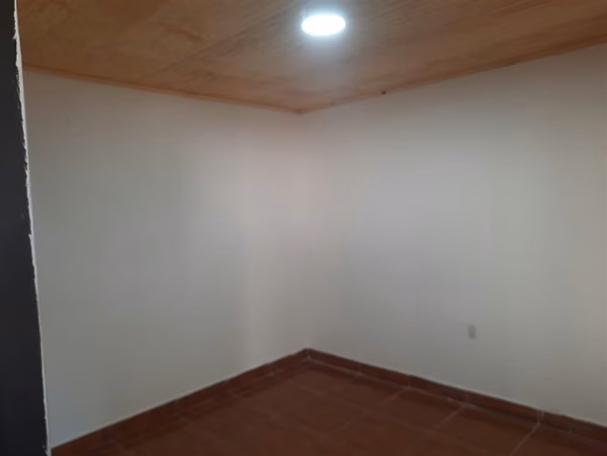CASA DISPONIBLE PARA ARRIENDO O VENTA EN LINARES