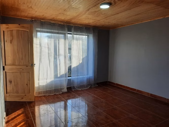 CASA DISPONIBLE PARA ARRIENDO O VENTA EN LINARES