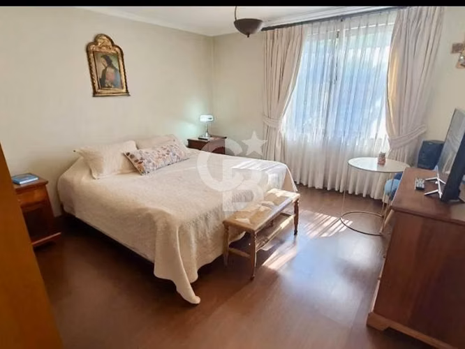 Casa 5D + 3B Mediterránea Metro Los Dominicos - Las Condes