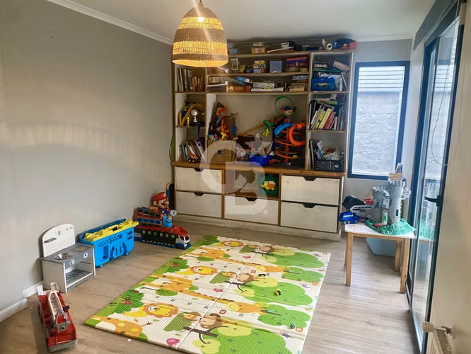 Casa Remodelada 4D+4B+2E Metro Hernando de Magallanes