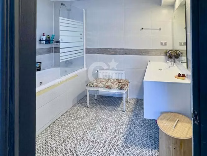 Casa Remodelada 4D+4B+2E Metro Hernando de Magallanes