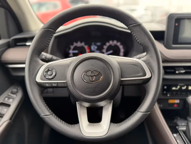 Toyota Yaris 1.5 E 4X2 SDN CVT AT 4P 2024