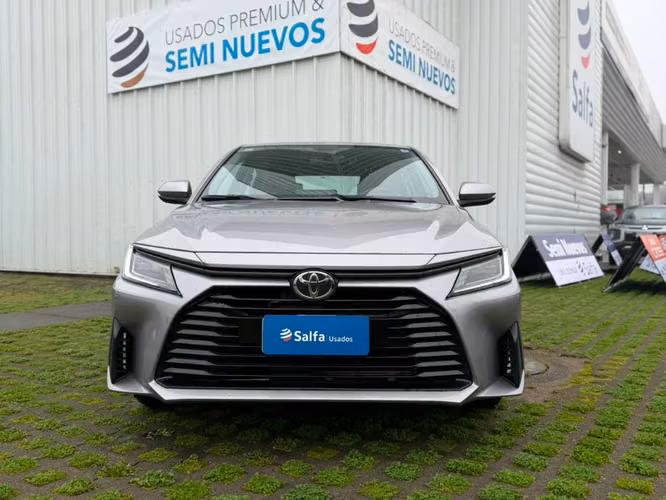 Toyota Yaris 1.5 E 4X2 SDN CVT AT 4P 2024